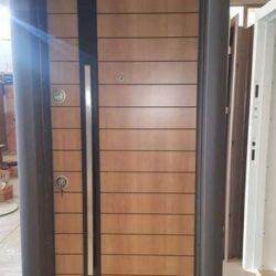 puerta aluminio madera madrid